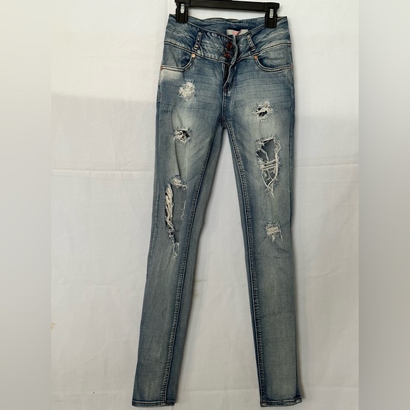 refuge Denim - Refuge | Ripped Jean Size 4